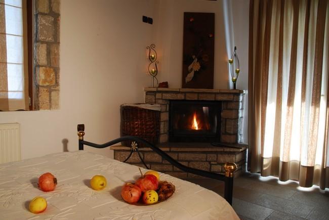 Guesthouse Petrino Pezoula Exterior photo